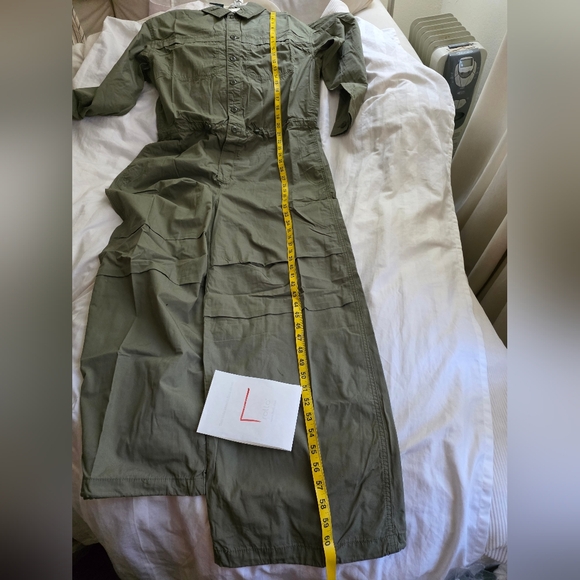 Levi's Parachute Baggy Jumpsuit  Deep Lichen - Green 100 Cotton BNWT - Picture 11 of 16